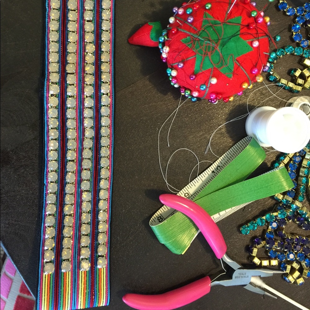 ✨Custom Items Ahead✨ - Picture 3 of 6